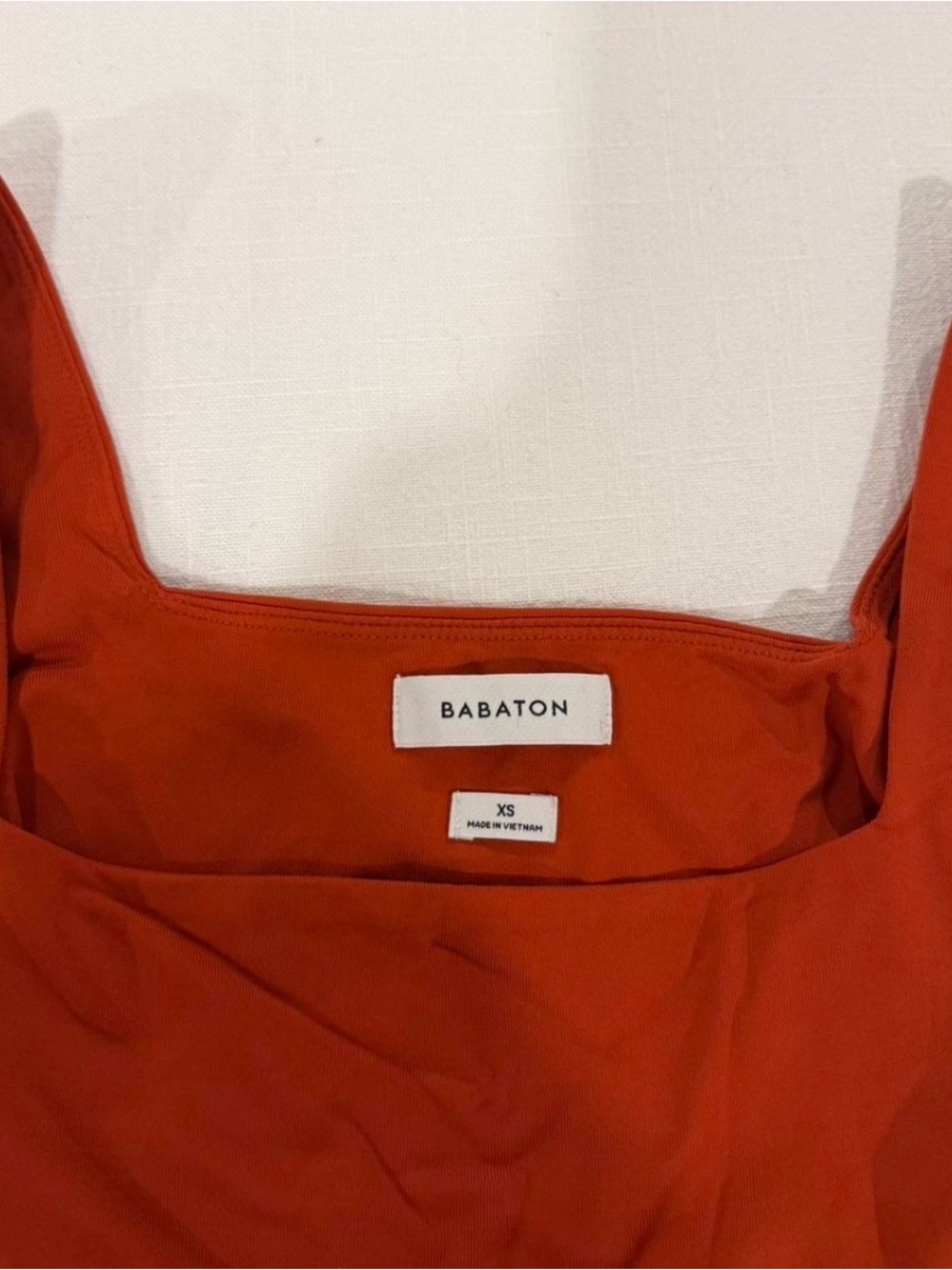 Aritzia Babaton Contour Burnt Orange Square Neck Crop Top